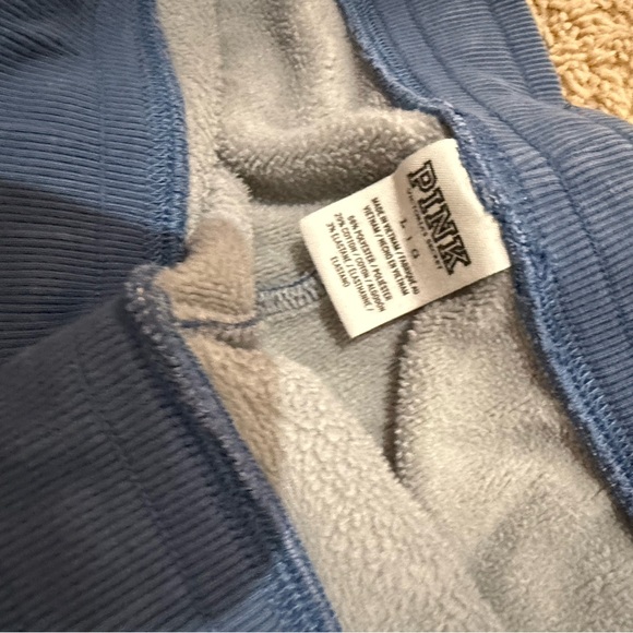 victoria’s secret PINK sweats - Picture 2 of 2